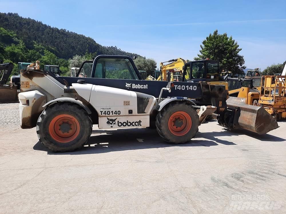 Bobcat T40-140 Ανυψωτικά στενών δρόμων