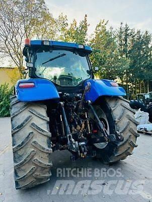 New Holland T7030 Τρακτέρ