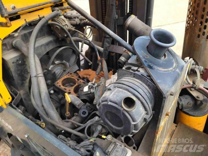 Combilift C3000 GAS Ανυψωτικά στενών δρόμων 4 κατευθύνσεων