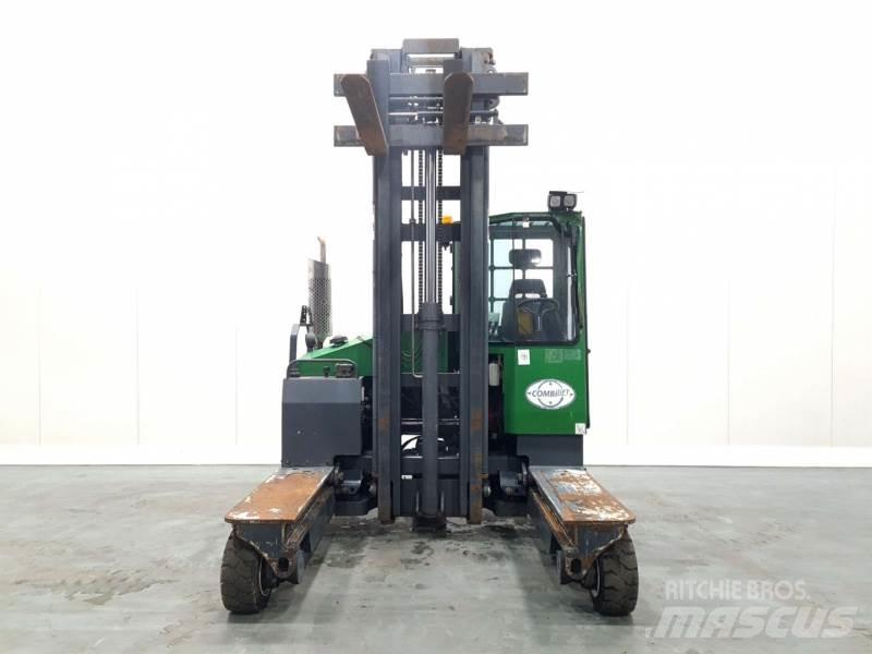 Combilift C4000 Ανυψωτικά στενών δρόμων 4 κατευθύνσεων