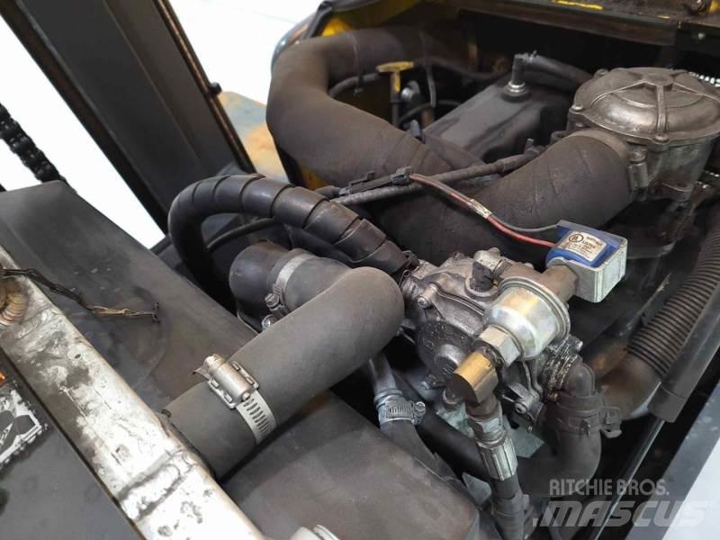 Combilift C4000 Ανυψωτικά στενών δρόμων 4 κατευθύνσεων