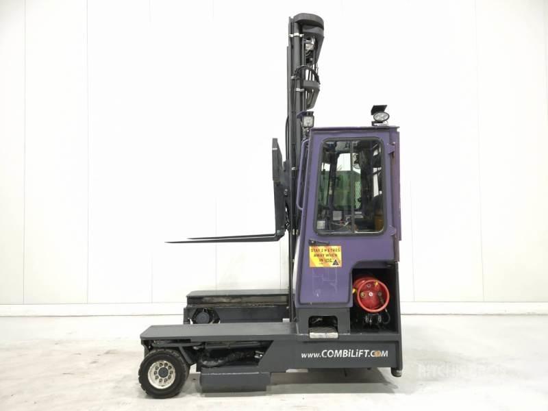Combilift C4000 Ανυψωτικά στενών δρόμων 4 κατευθύνσεων