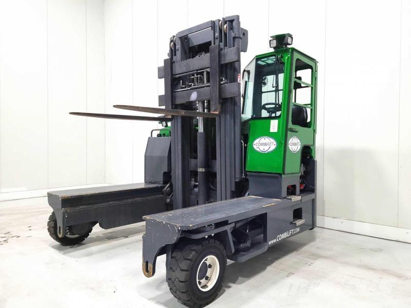 Combilift C8000 GAS Ανυψωτικά στενών δρόμων 4 κατευθύνσεων