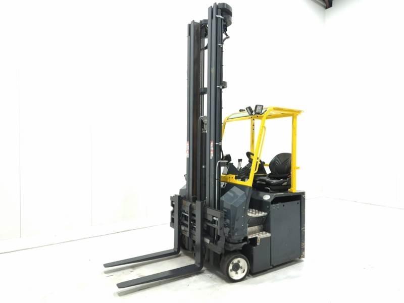 Combilift CBE2500 Ανυψωτικά στενών δρόμων 4 κατευθύνσεων