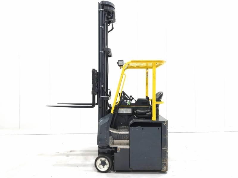Combilift CBE2500 Ανυψωτικά στενών δρόμων 4 κατευθύνσεων