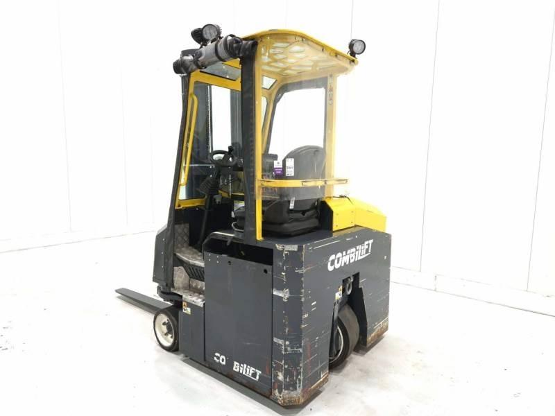 Combilift CBE3000 Ανυψωτικά στενών δρόμων 4 κατευθύνσεων