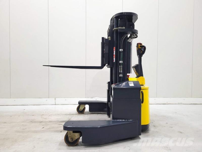 Combilift WR4 Γερανοί στοίβαξης εμπορευματοκιβωτίων