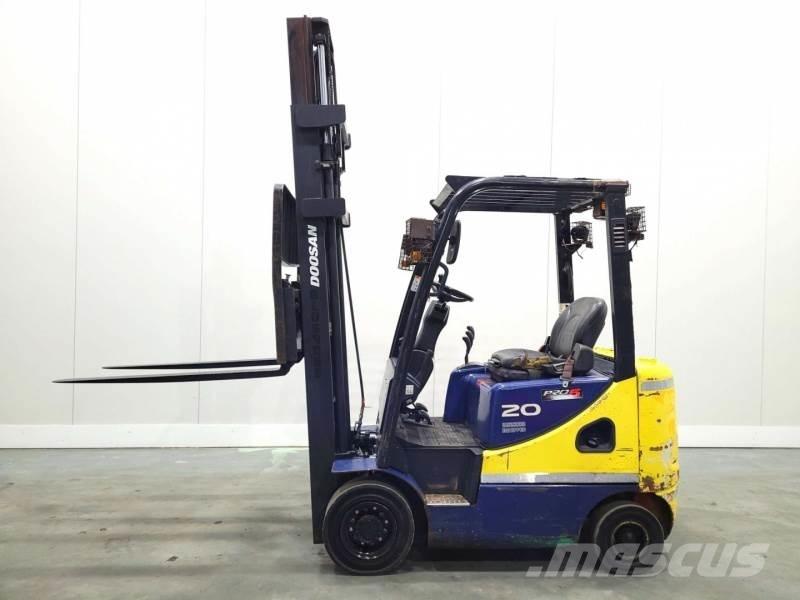 Doosan D20SC-5 Πετρελαιοκίνητα Κλαρκ