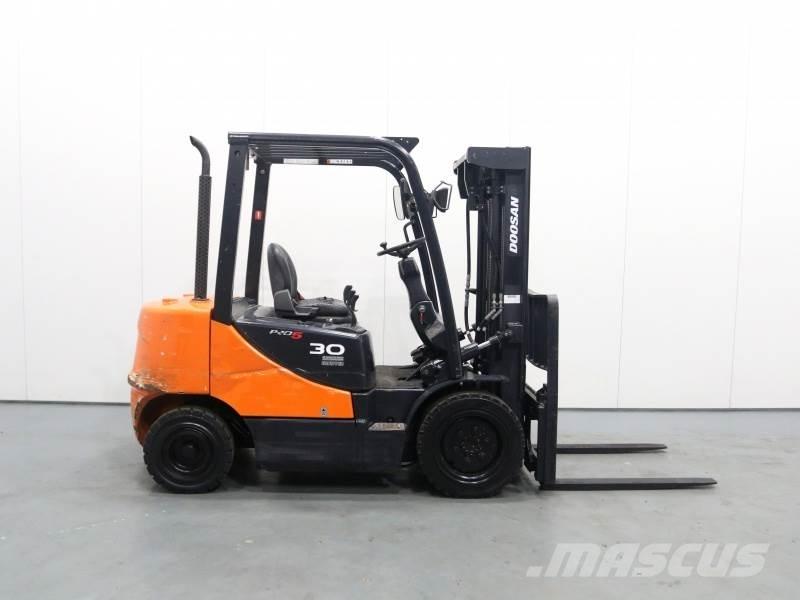 Doosan D30S-5 Πετρελαιοκίνητα Κλαρκ