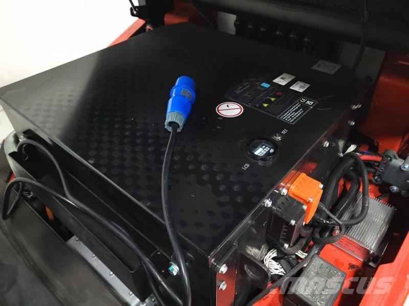 EP EFL203P FT 280 NC Ηλεκτρικά περονοφόρα ανυψωτικά κλαρκ