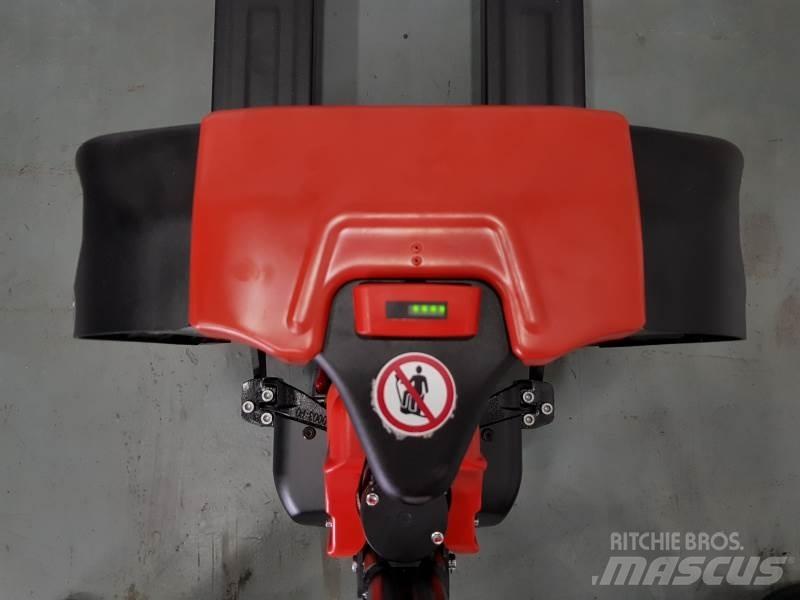 EP F4 PALLET TRUCK Χειροκίνητο ανυψωτικό αμαξίδιο