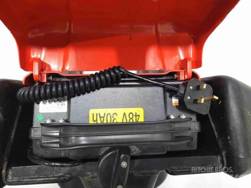 EP L185 Χειροκίνητο ανυψωτικό αμαξίδιο