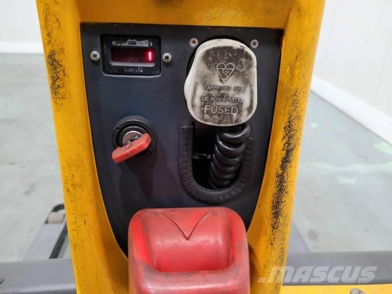 Jungheinrich EMC B10 Παλετοφόρα πεζού χειριστή με ιστό