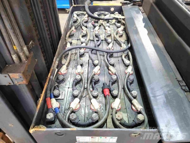 Linde R14N-01 Ανυψωτικά στενών δρόμων