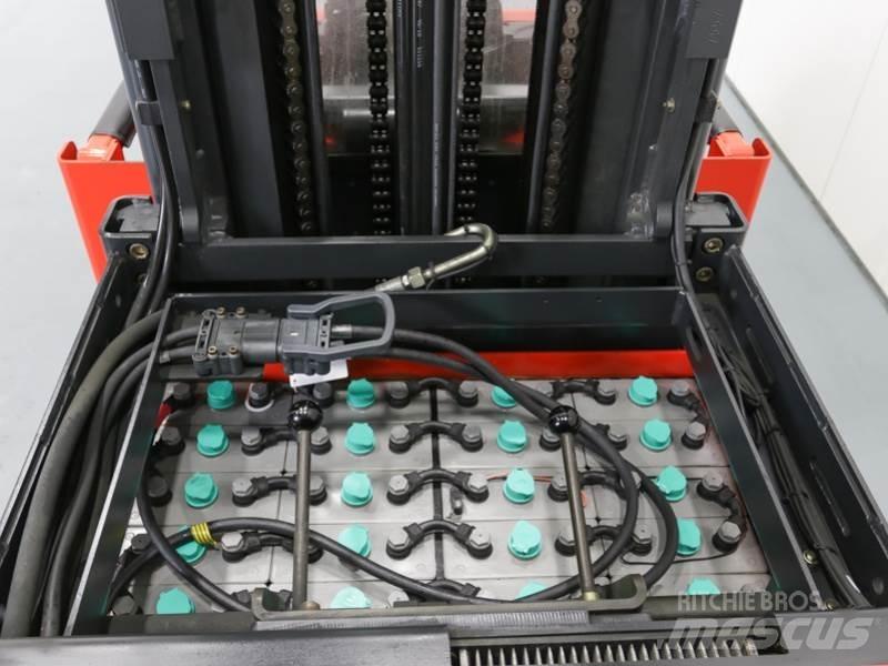 Linde V12 Περονοφόρο ανυψωτικό συλλογής παραγγελιών μεσαίου ύψους