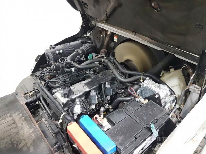 Nissan UG1F2A35DU Περονοφόρα ανυψωτικά κλαρκ με φυσικό αέριο LPG