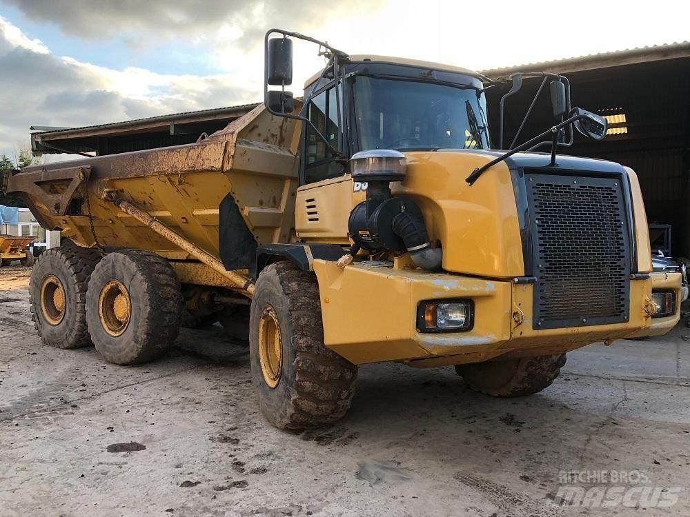 Bell D30D Άκαμπτα Dumper με ανατρεπόμενο κάδο