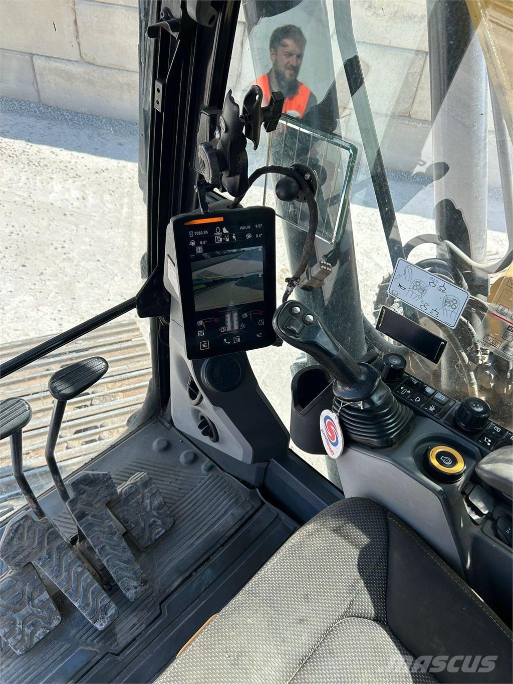 CAT 320 Εκσκαφείς με ερπύστριες