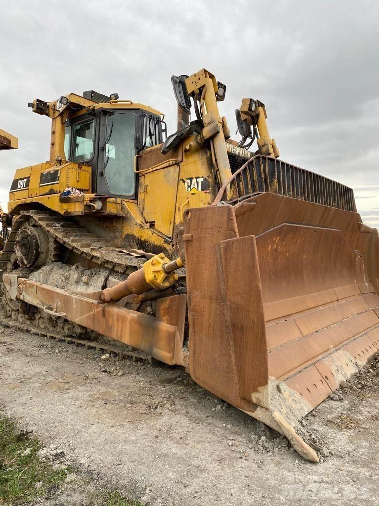 CAT D9T Μπουλντόζες με ερπύστριες