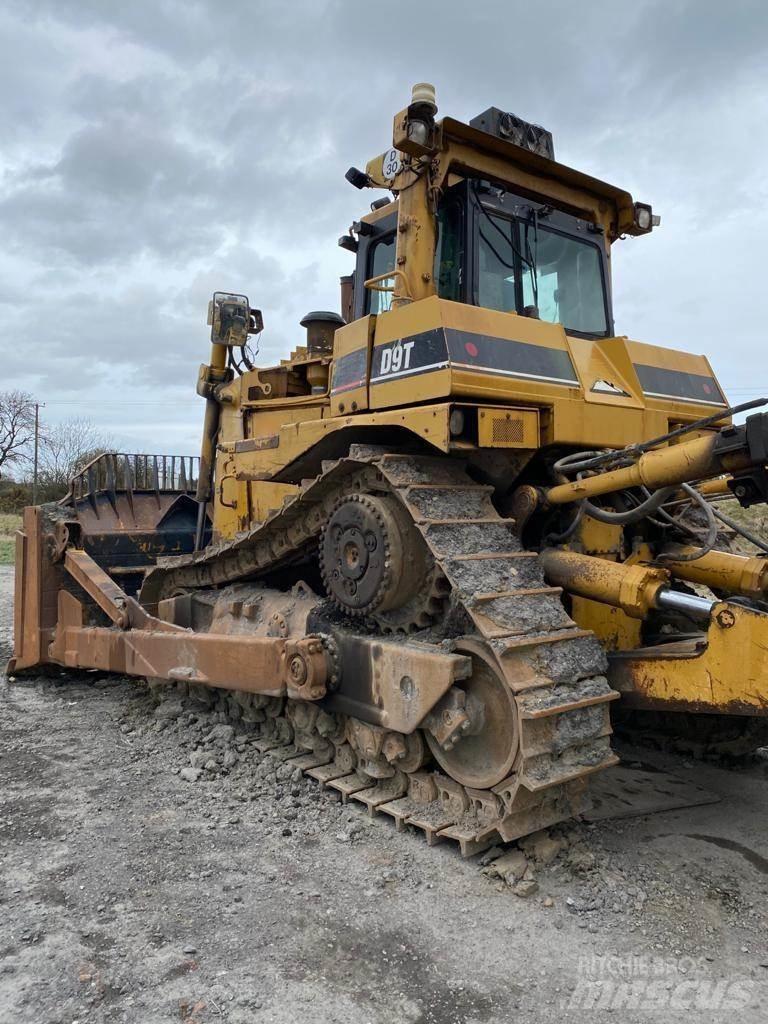 CAT D9T Μπουλντόζες με ερπύστριες