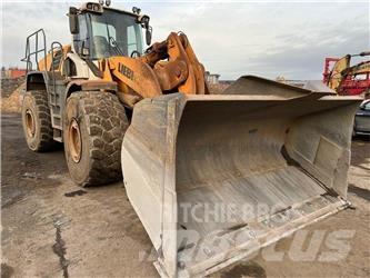 Liebherr L586 Φορτωτές με λάστιχα (Τροχοφόροι)