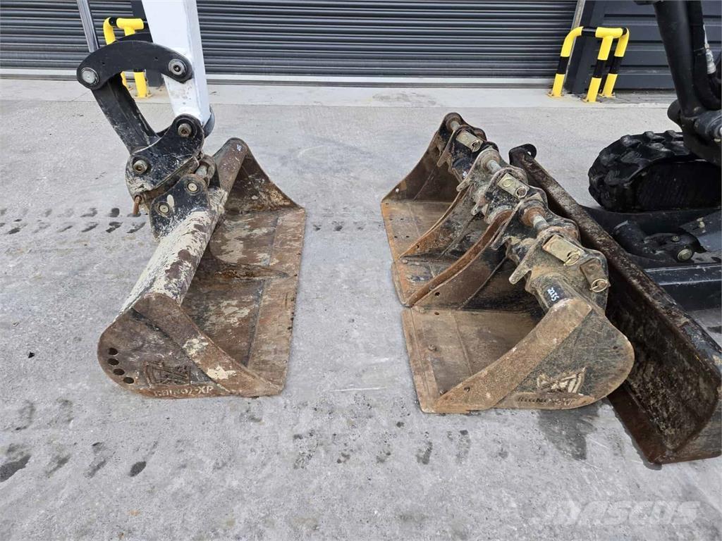 Bobcat E27 Εκσκαφάκι (διαβολάκι) < 7t