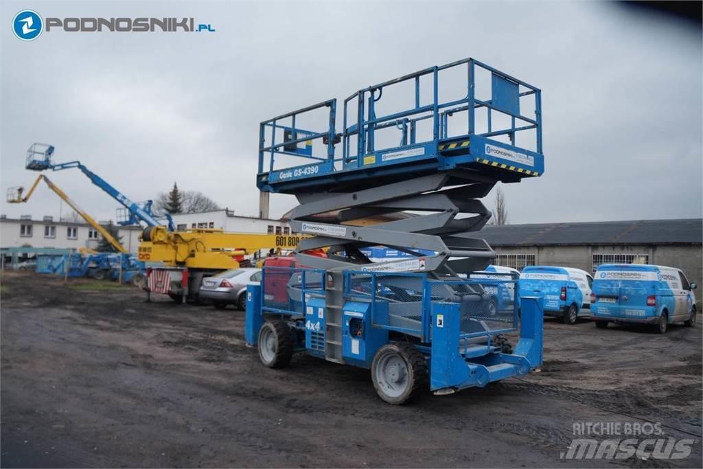 Genie 4390 Ανυψωτήρες ψαλιδωτής άρθρωσης
