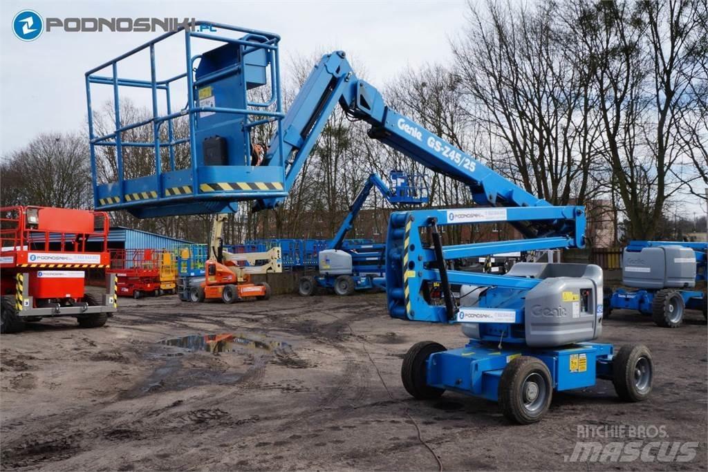 Genie Z45/25J DC Ανυψωτήρες με αρθρωτό βραχίονα