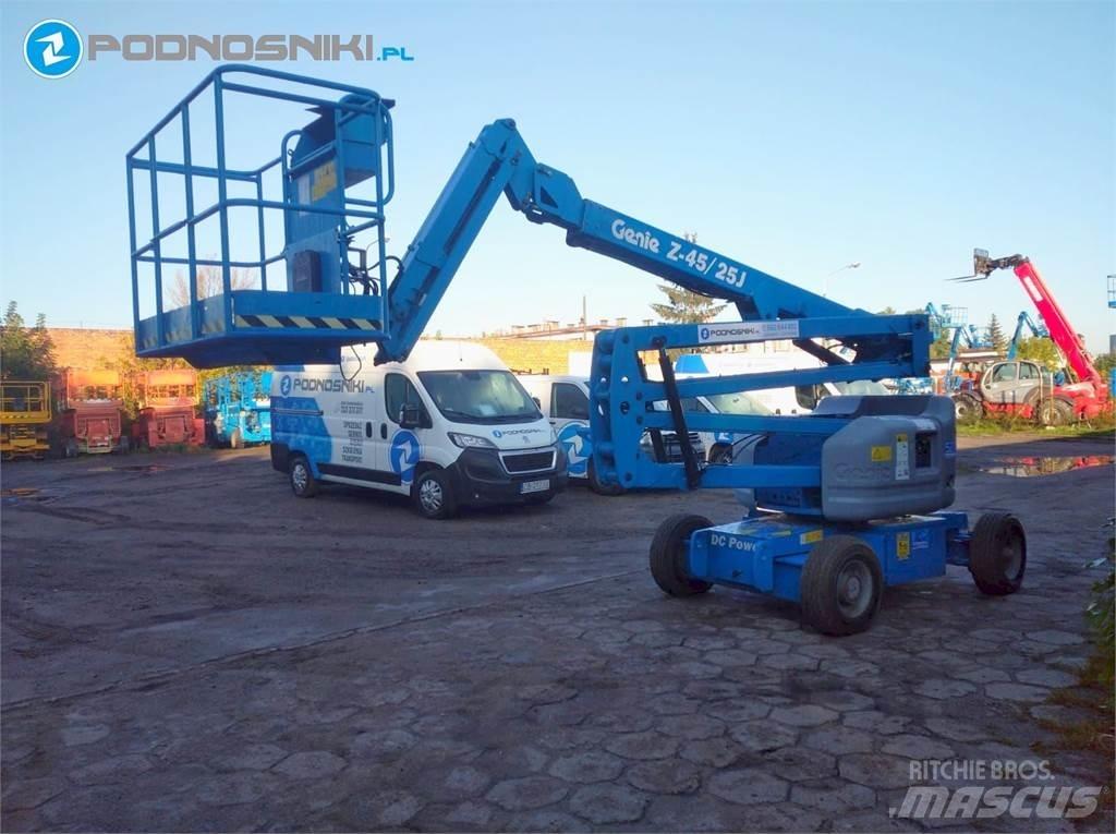 Genie Z45/25J DC Ανυψωτήρες με αρθρωτό βραχίονα