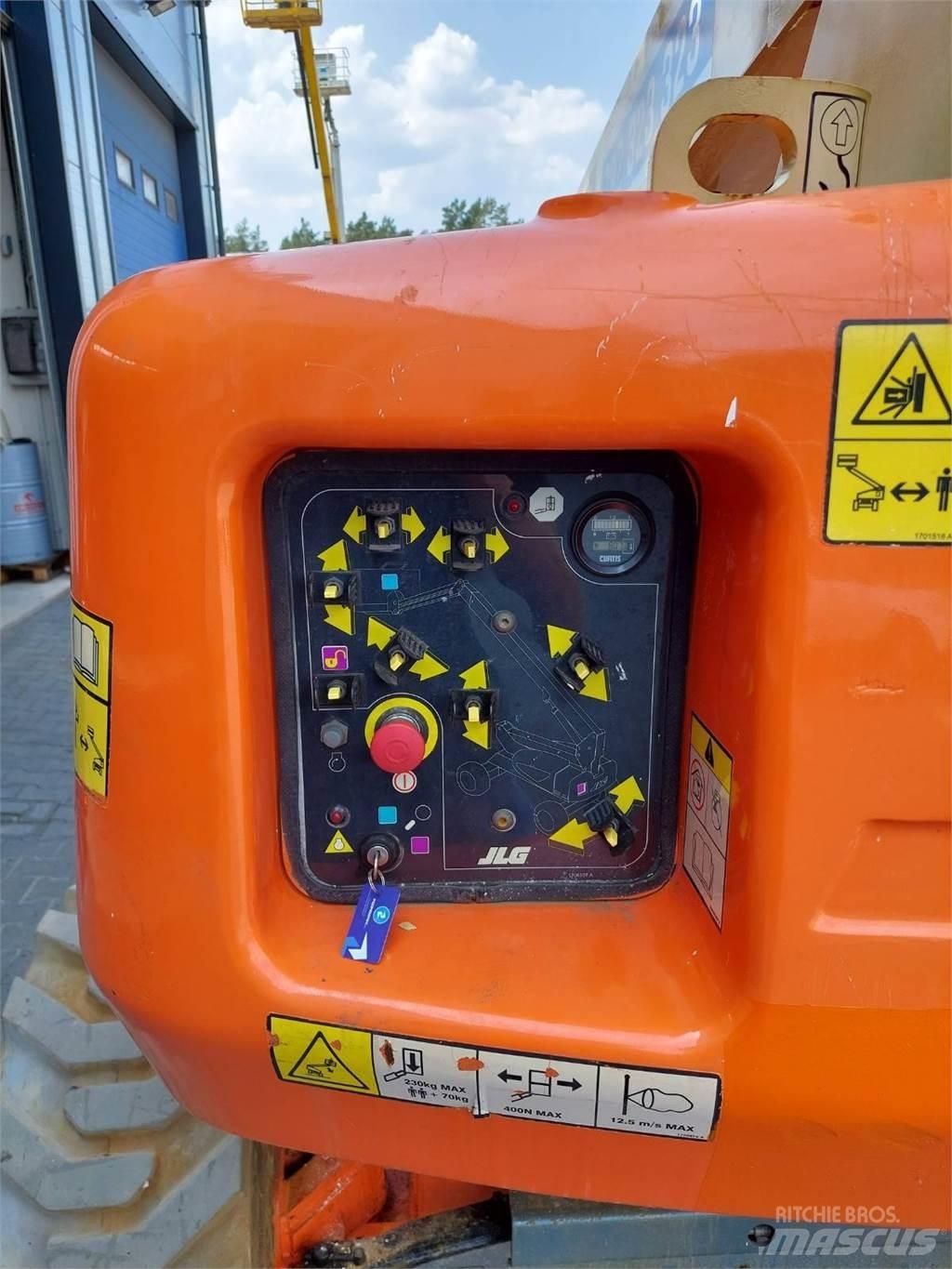 JLG M600JP Ανυψωτήρες με αρθρωτό βραχίονα