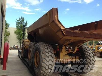 CAT 725 Σπαστό Dump Truck ADT