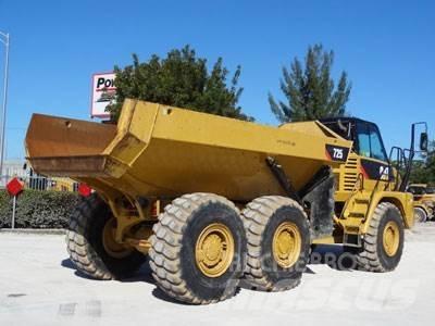 CAT 725 Σπαστό Dump Truck ADT
