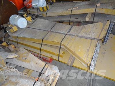 CAT 740 Tailgate Άλλα εξαρτήματα