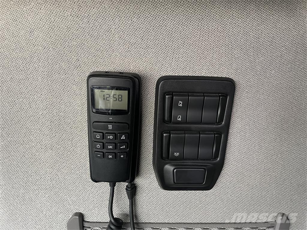 Scania S560 2950 Τράκτορες