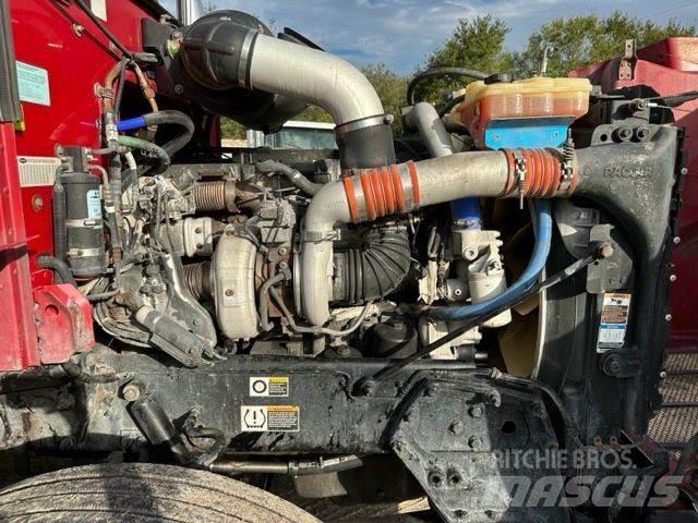 Peterbilt 384 Τράκτορες