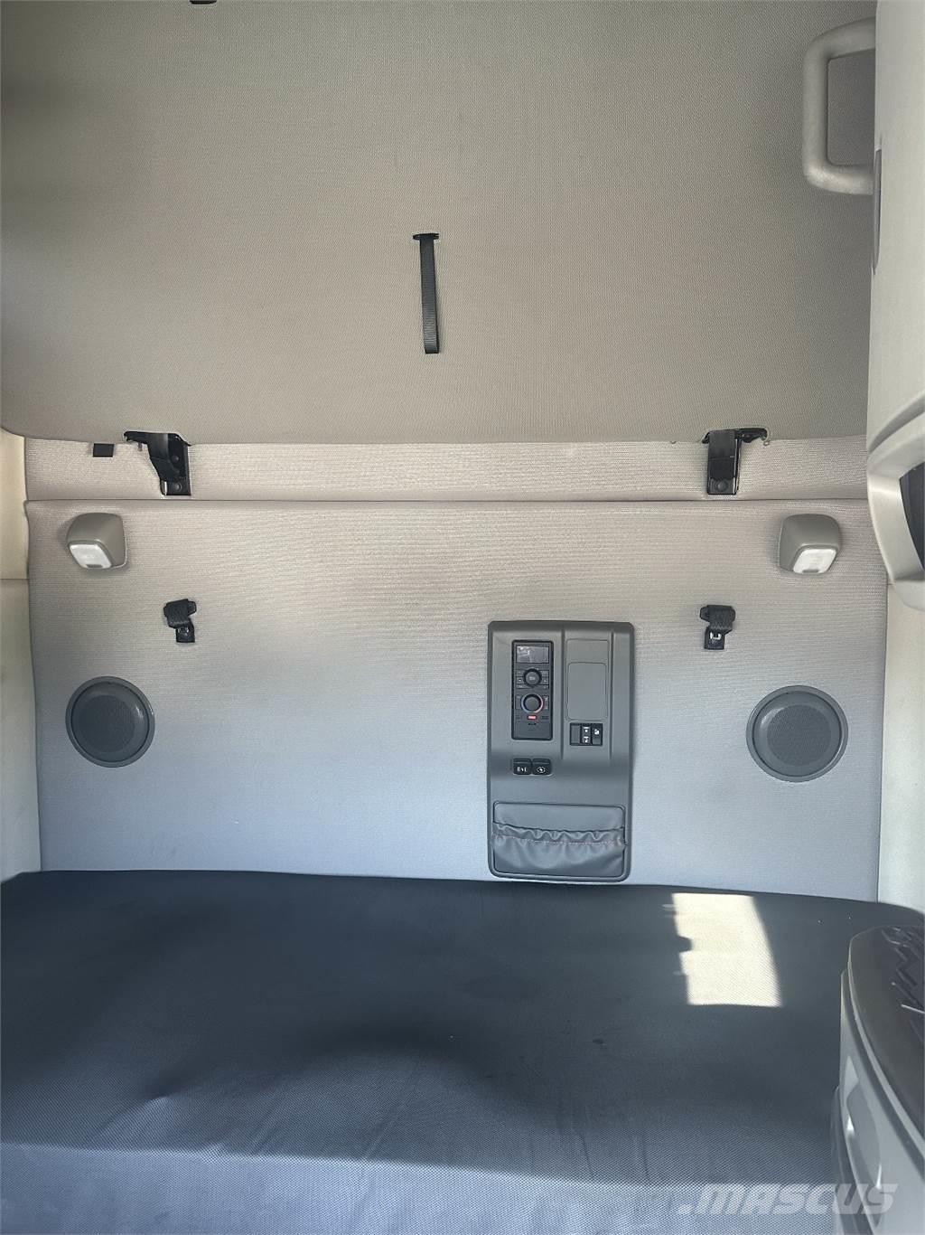 Volvo 760 Τράκτορες