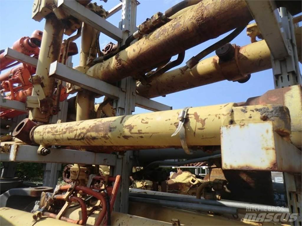 CAT 438C Κατασκευές - Άλλα