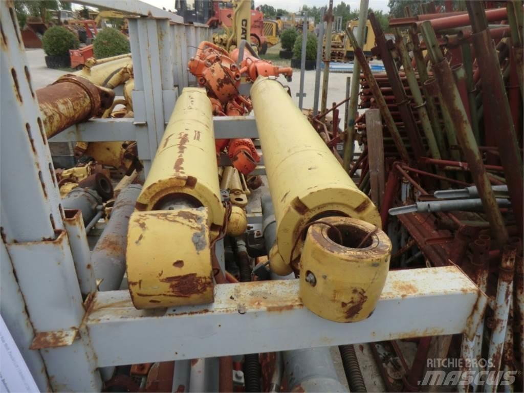 CAT 438C Κατασκευές - Άλλα