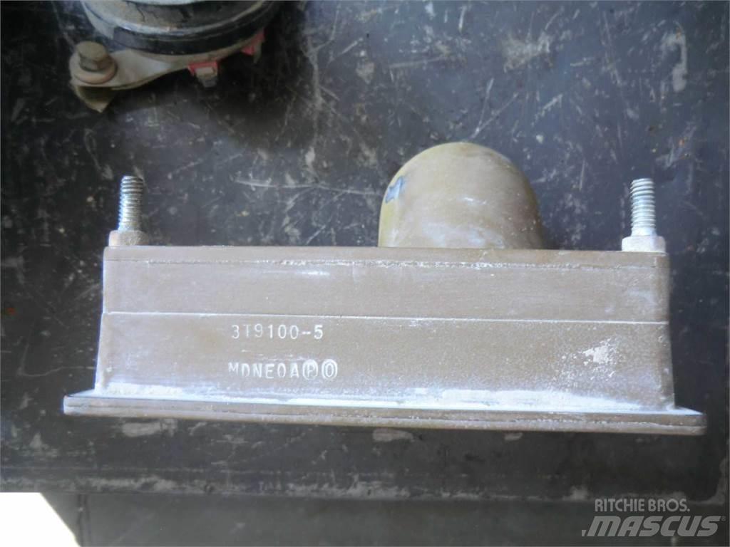 CAT 438C Κατασκευές - Άλλα