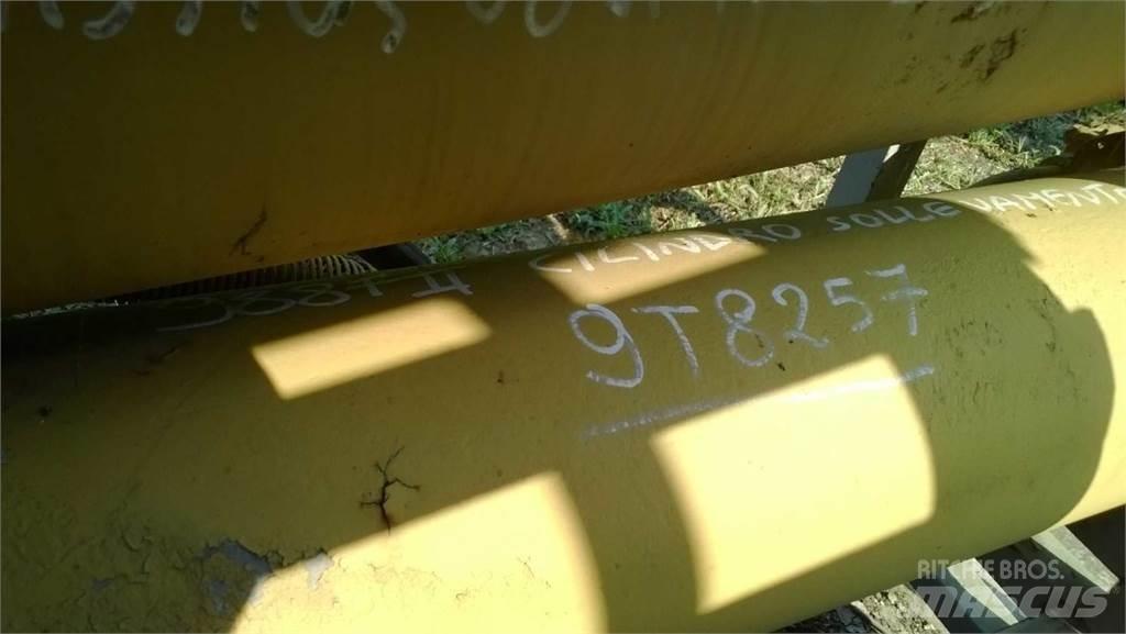 CAT 953 Κατασκευές - Άλλα