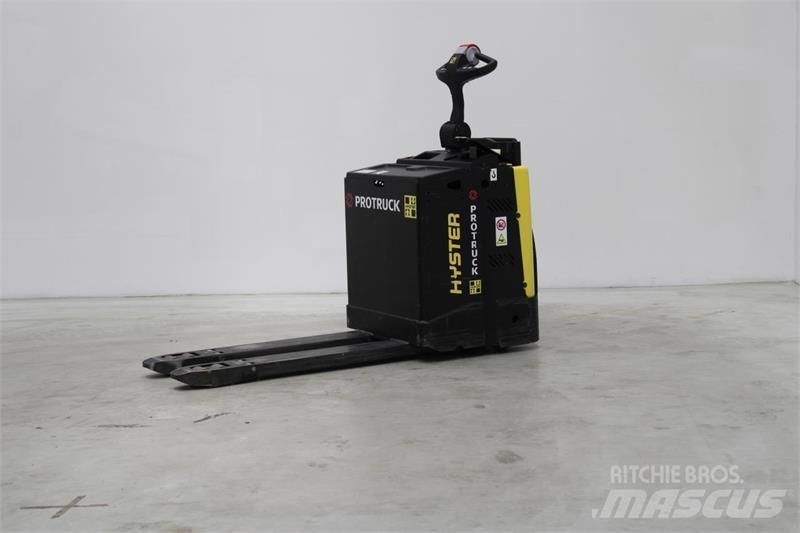 Hyster P2.0S Χειροκίνητο περονοφόρο ανυψωτικό με πλατφόρμα