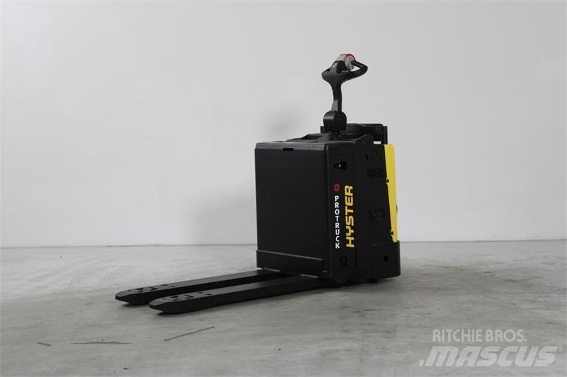Hyster P2.0S Χειροκίνητο περονοφόρο ανυψωτικό με πλατφόρμα