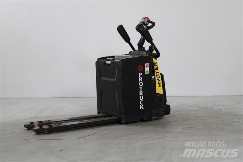 Hyster P2.0S Χειροκίνητο περονοφόρο ανυψωτικό με πλατφόρμα