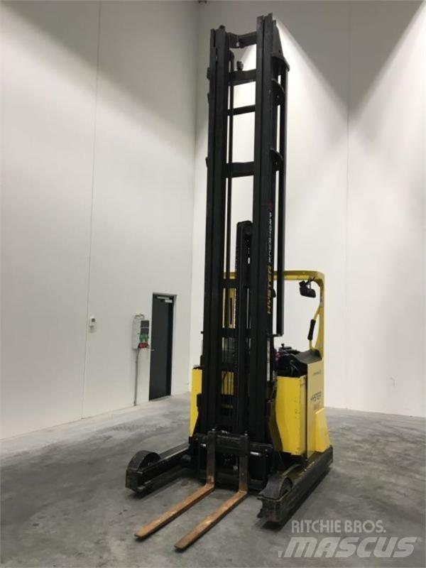 Hyster R2.0W Ανυψωτικά στενών δρόμων