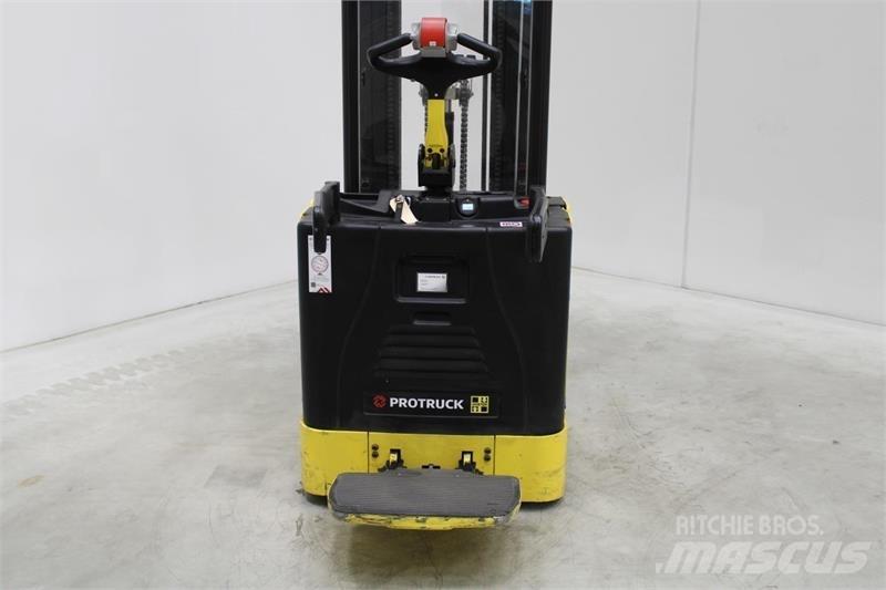 Hyster S1.5S Ηλεκτρικά παλετοφόρα με ιστό