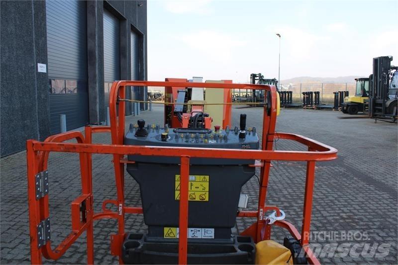 JLG E300AJP Ανυψωτήρες με αρθρωτό βραχίονα