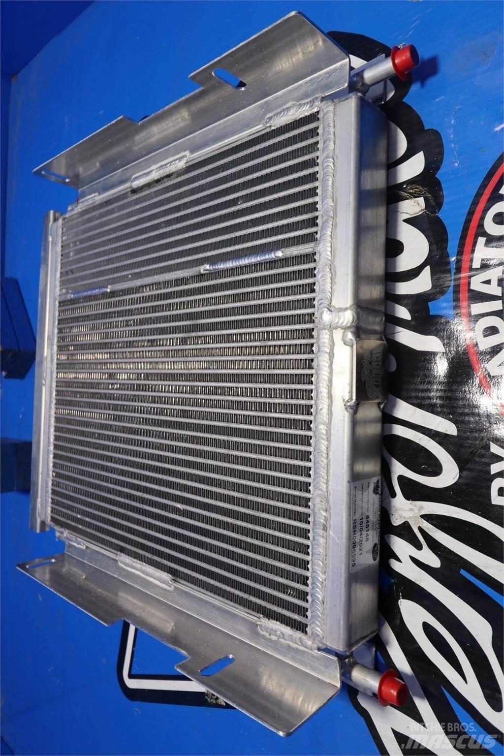 CASE 580L Καλοριφέρ
