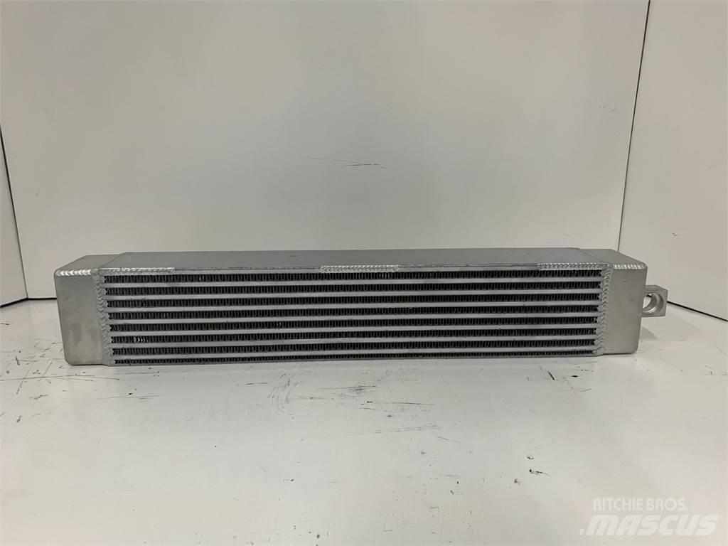 CAT 966D Καλοριφέρ