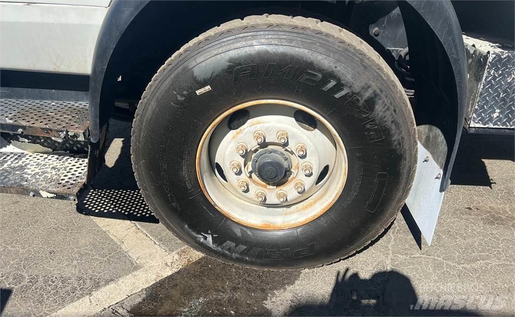 Autocar WX64 Απορριμματοφόρα