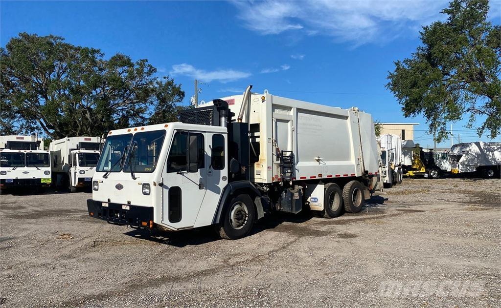 CCC LET2 Απορριμματοφόρα